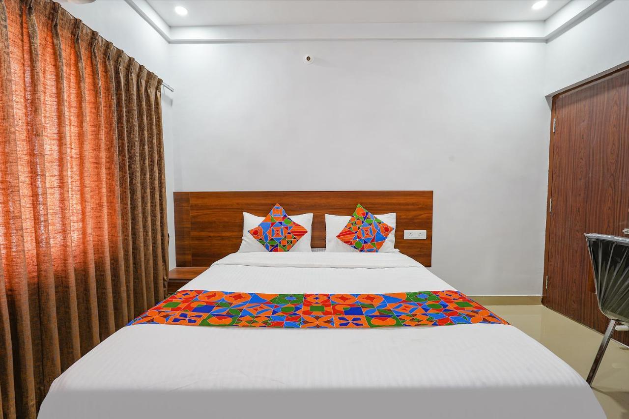 Fabhotel Whitefield Suites Bangalore Bagian luar foto